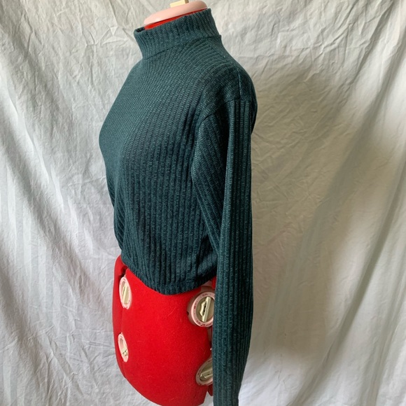 Green Ribbed High Neck Crop - Picture 2 of 4